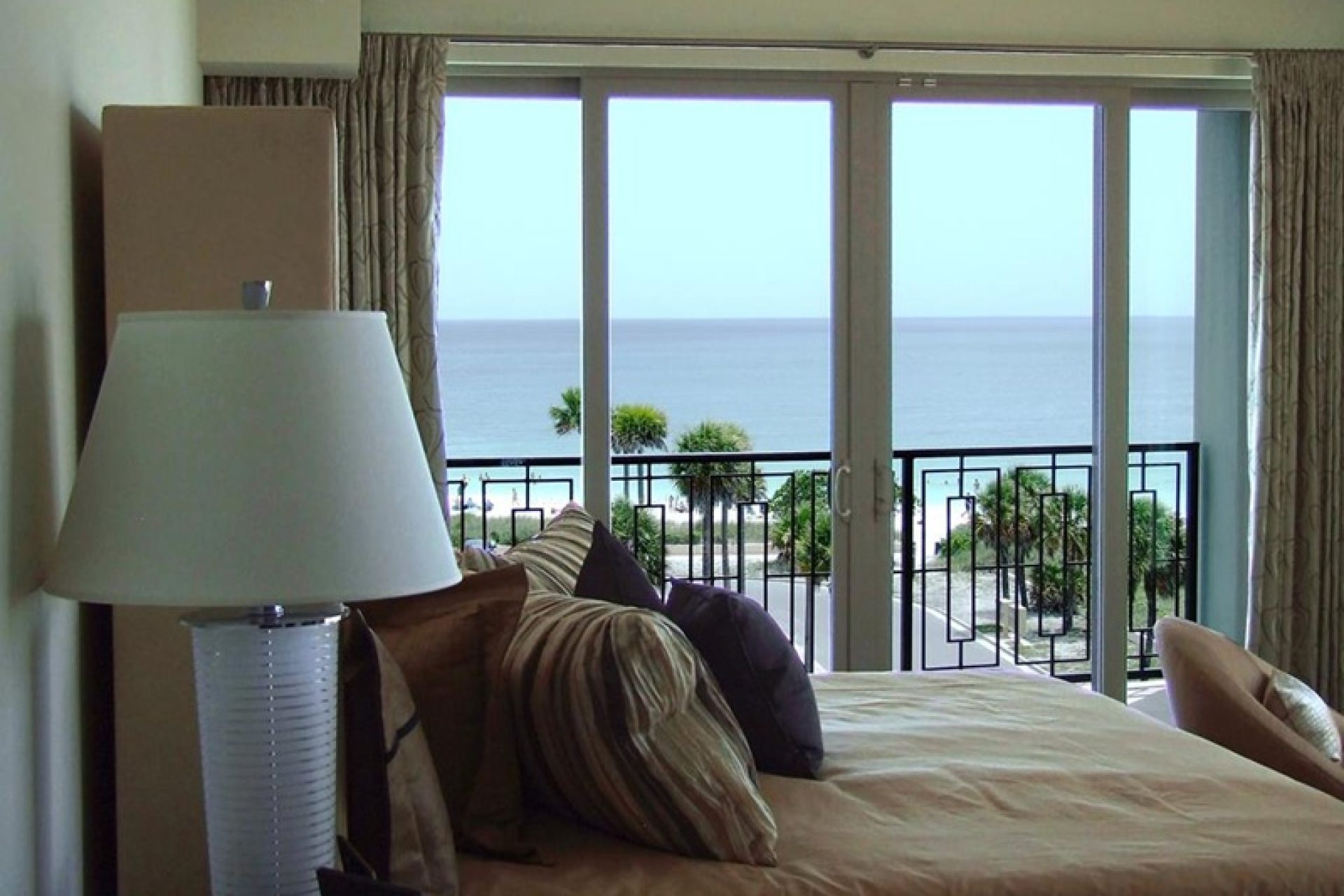 Sliding Door 3